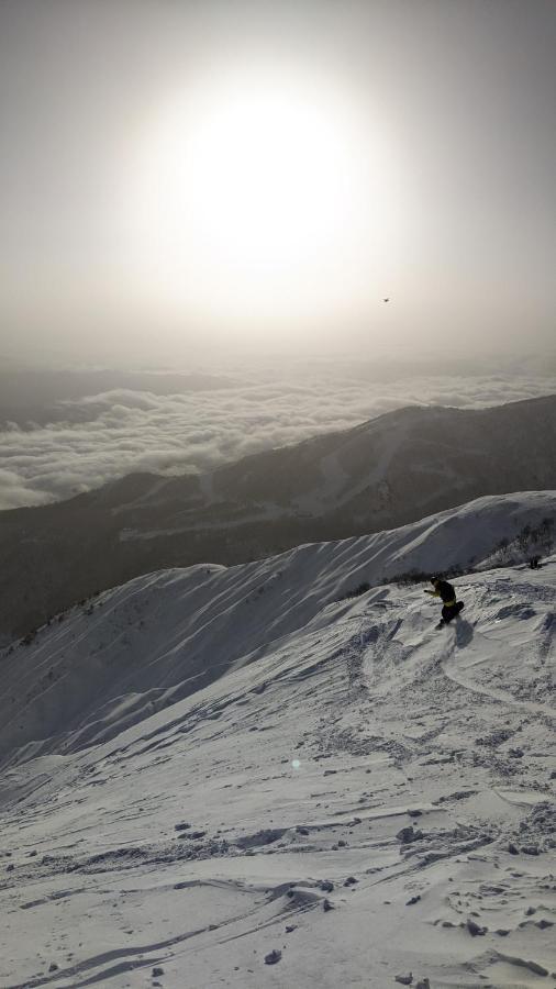 Guest House Zu-Thones Hakuba Exterior foto